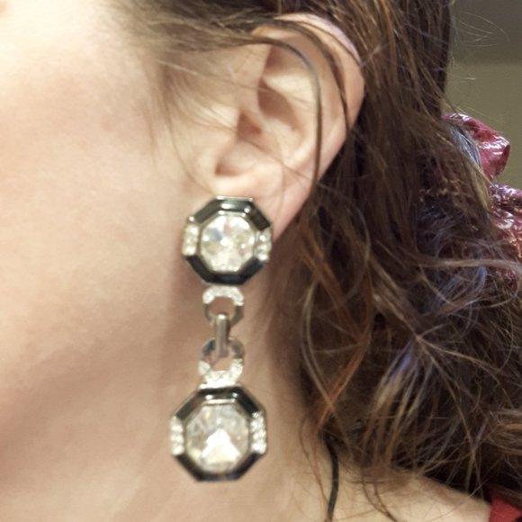 Vintage Cache Black Rhinestone Clip On Earrings - Picture 3 of 6